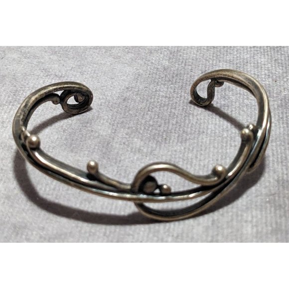 Silver Art Nouveau Cuff Bracelet - Picture 3 of 4